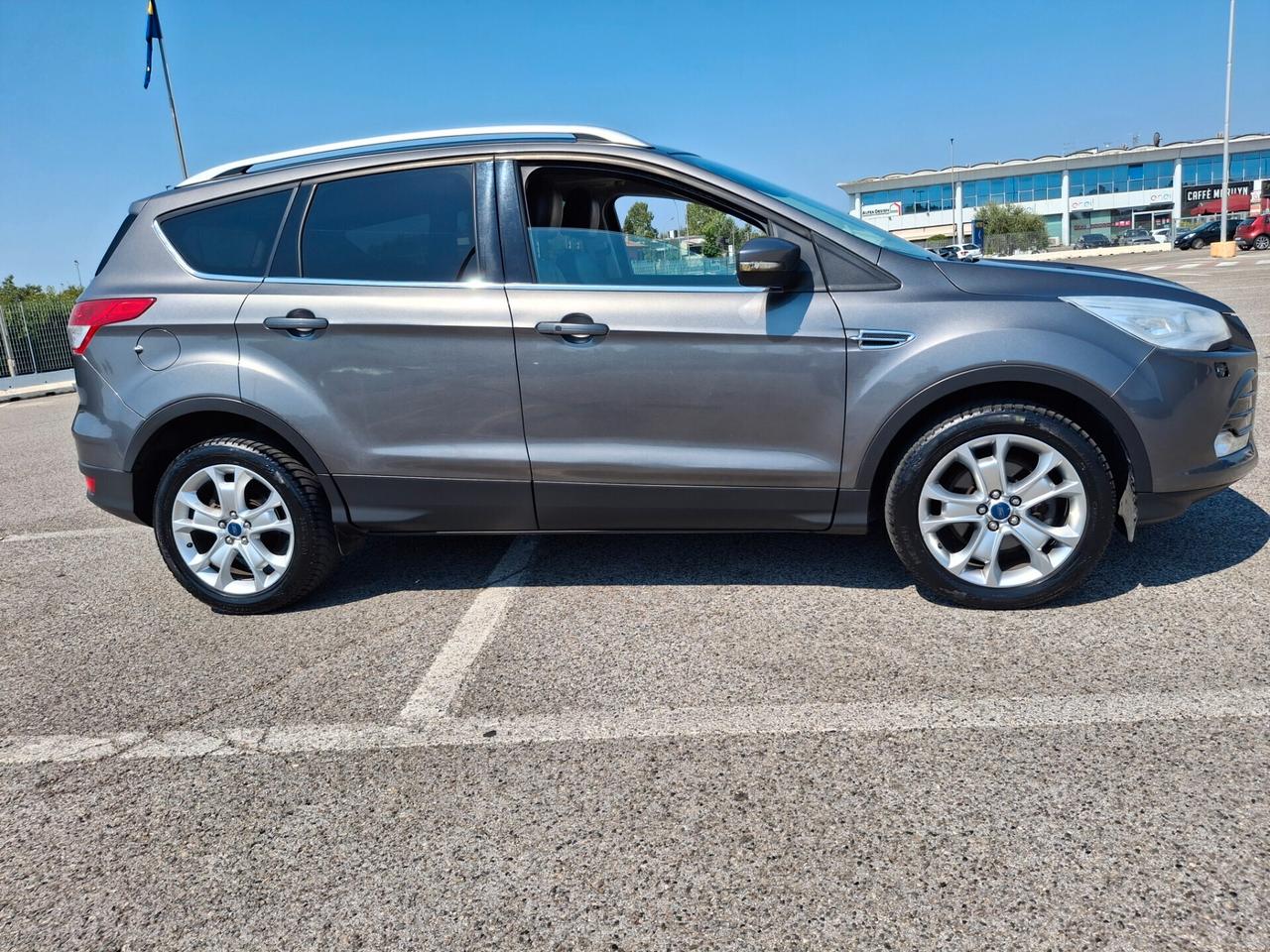 Ford Kuga 2.0 TDCI 163 CV 4WD Powershift Titanium-AUTOMATICO-