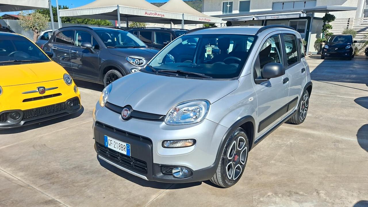 Fiat Panda 1.2 GPL di serie Trekking 2021