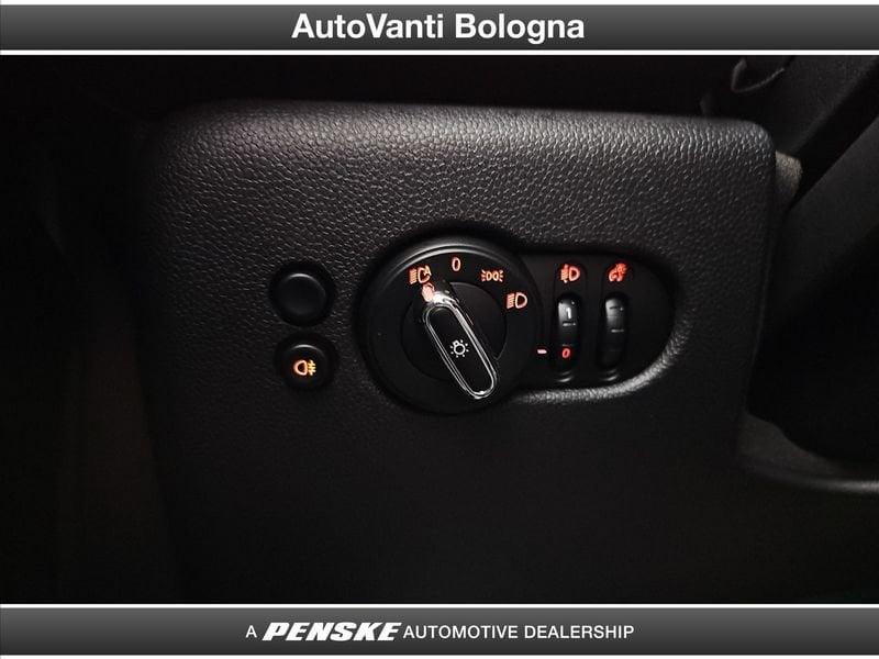 MINI Mini 5 porte Mini 5p 1.5 One Essential 75cv