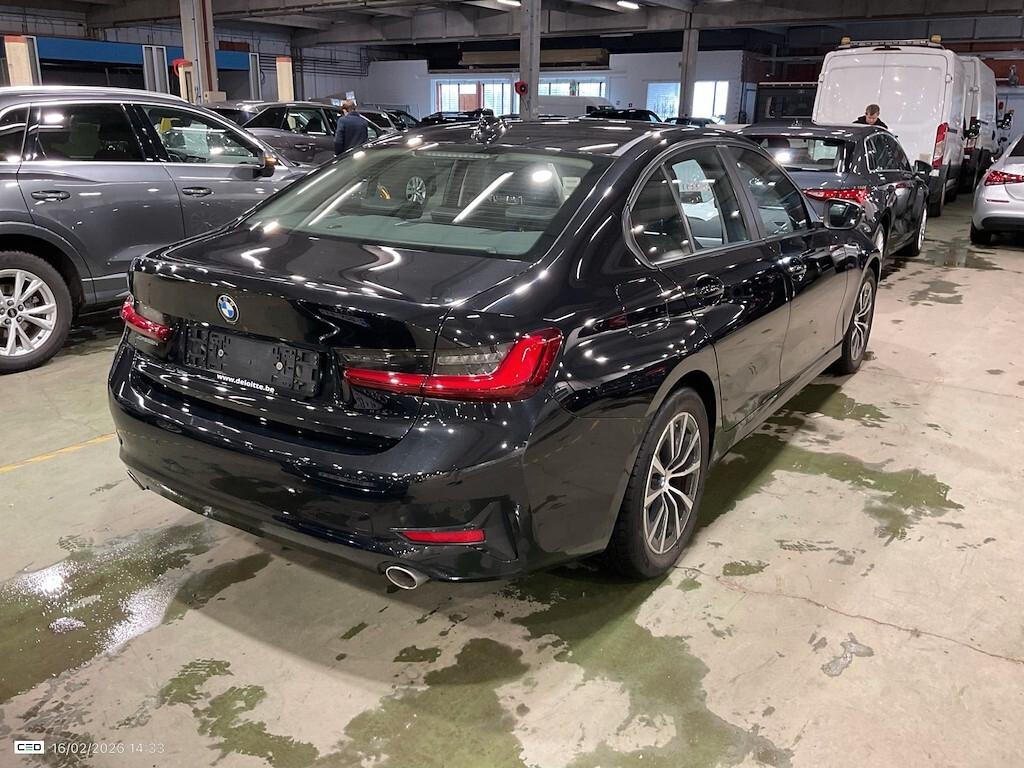 BMW 316D 122CV STEPTRONIC 48V BUSINESS ADVANTAGE ( FARI LED - BMW DIGITAL COCKPIT - PELLE - NAVI - MIRROR - PDC )