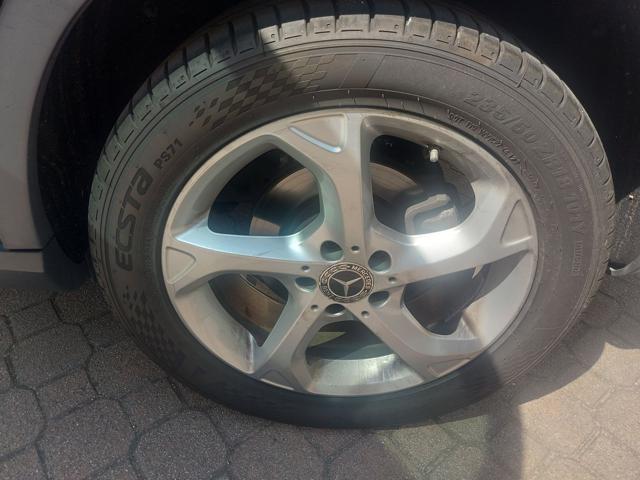 MERCEDES-BENZ GLA 200 D 136 CV SPORT AUTO