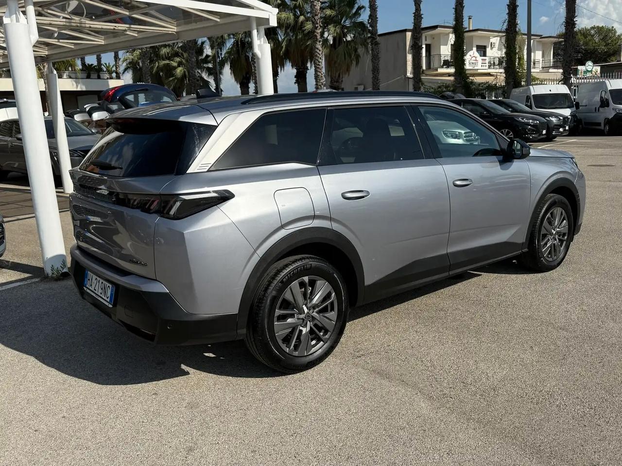 Peugeot 5008 Hybrid 145 e-DCS6 Allure