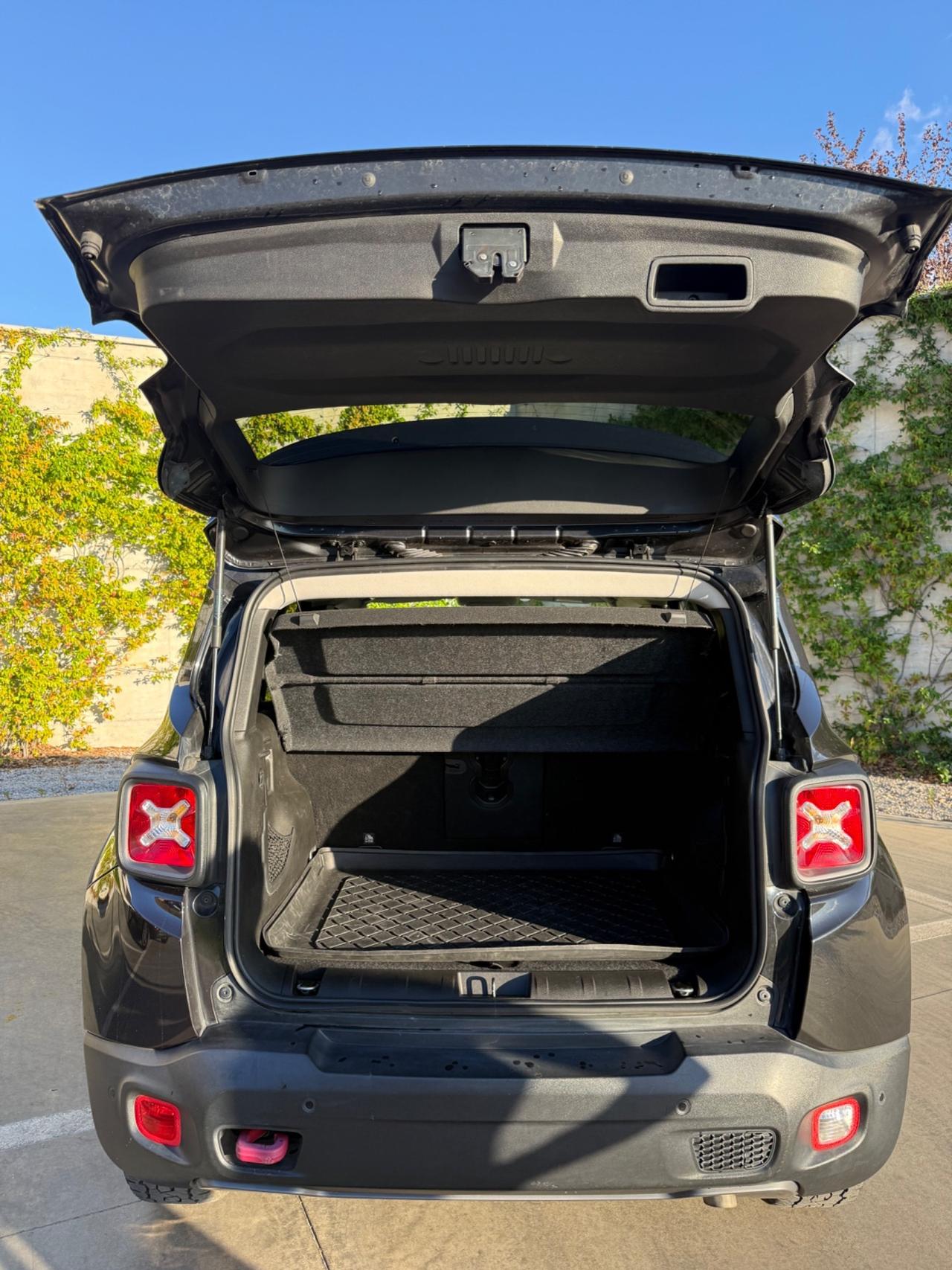 Jeep Renegade 2.0 Mjt 170CV 4WD Active Drive Low Trailhawk