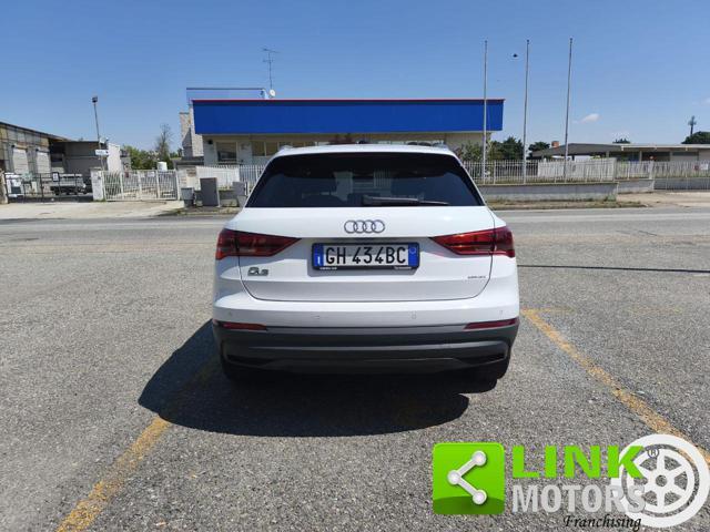 AUDI Q3 35 TDI Business S tronic
