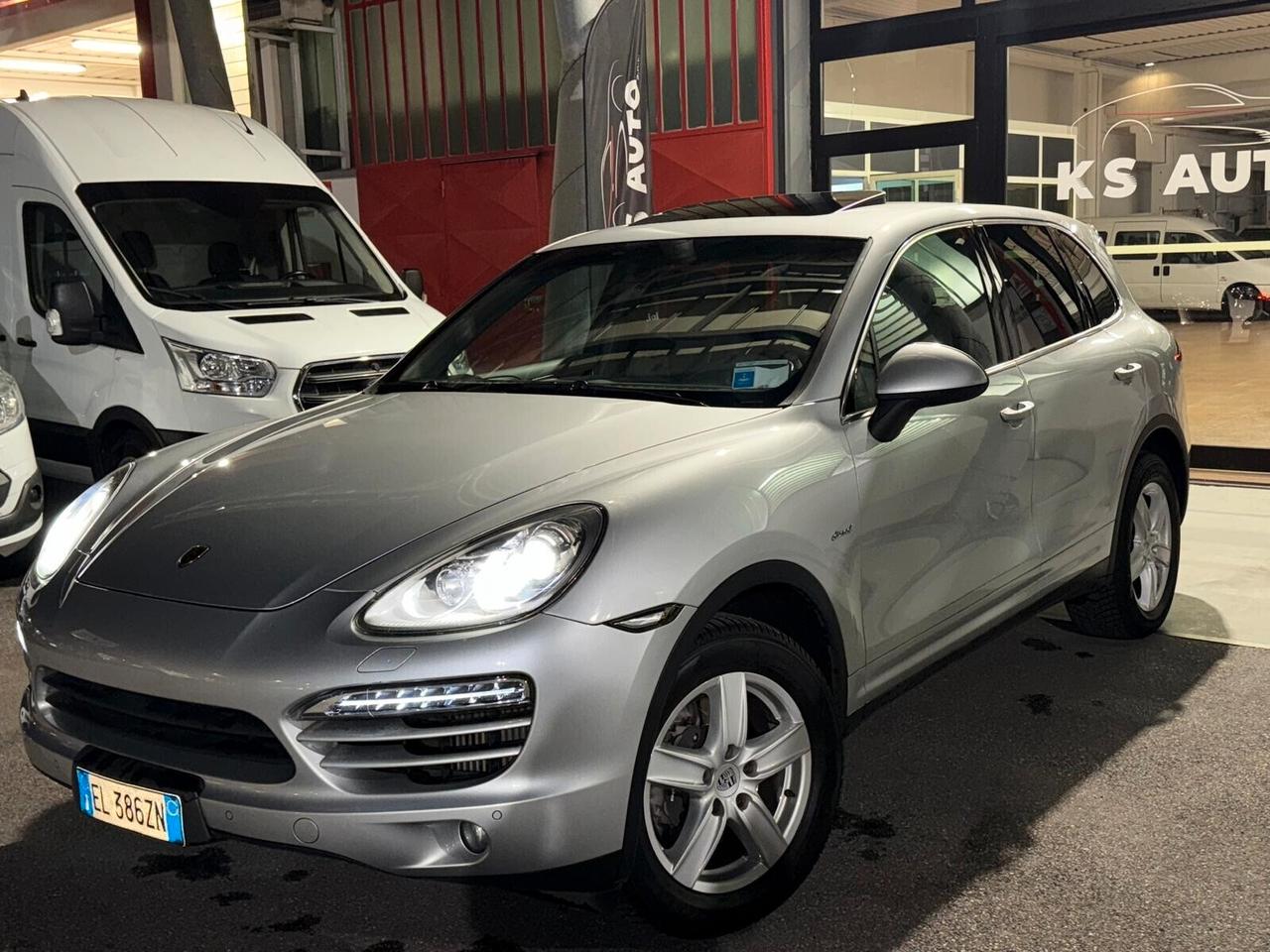 Porsche Cayenne 3.0 Diesel tiptronic 173000km