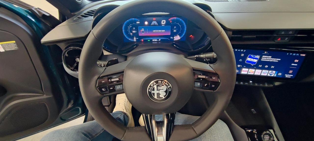Alfa Romeo Junior 1.2 136 CV Hybrid eDCT6 Speciale