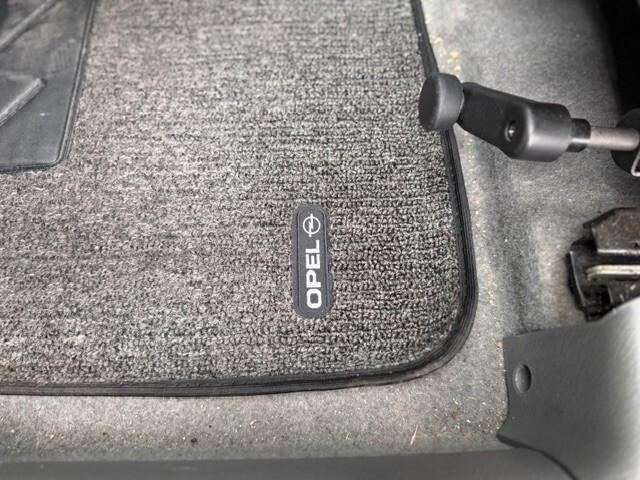 Opel Corsa 1.2i cat 5 porte Swing