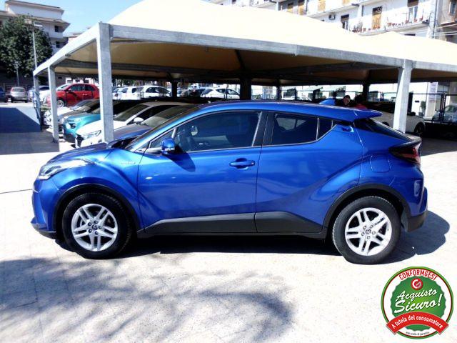 TOYOTA C-HR 1.8 Hybrid E-CVT Business