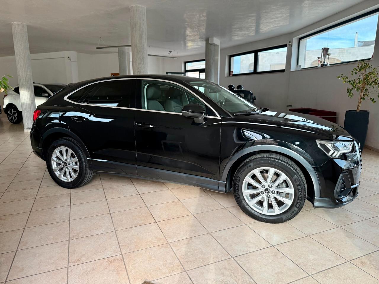 Audi Q3 Sportback 35 2.0 tdi Bus. Plus s-tronic Matrix