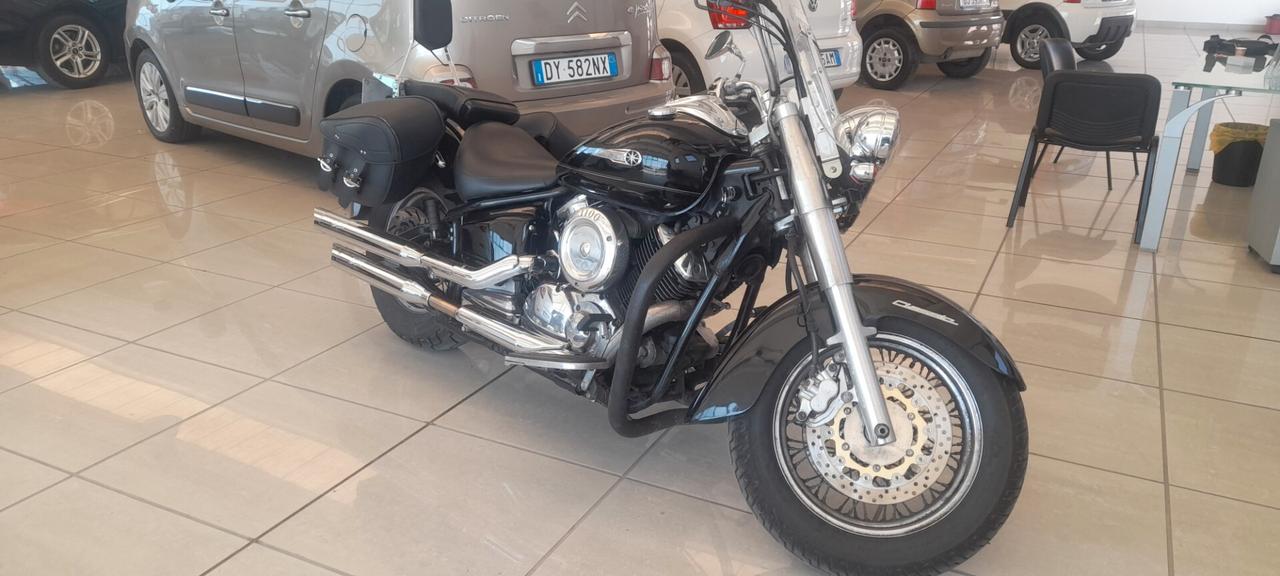 Yamaha XVS 1100 Drag Star