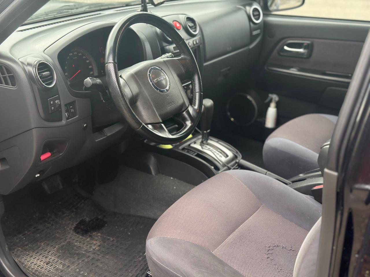 Isuzu D-Max 3.0 TD cat Crew Cab 4WD Pup. LS Aut. EU4