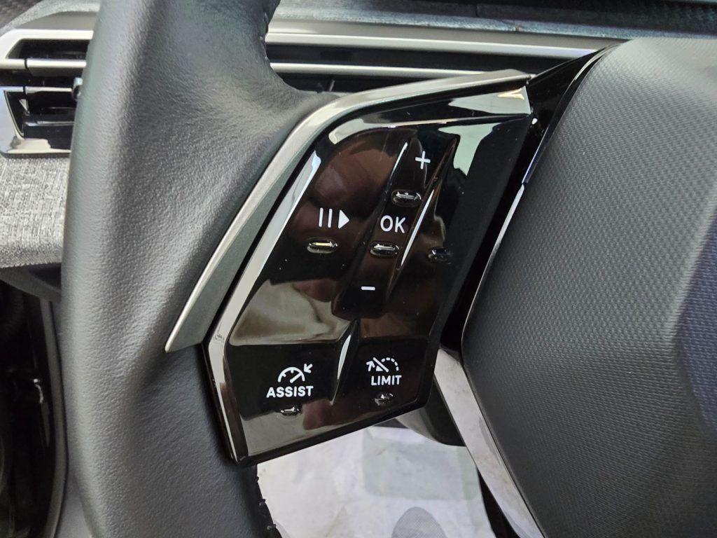Peugeot 3008 Hybrid 145CV e-DCS6 Allure