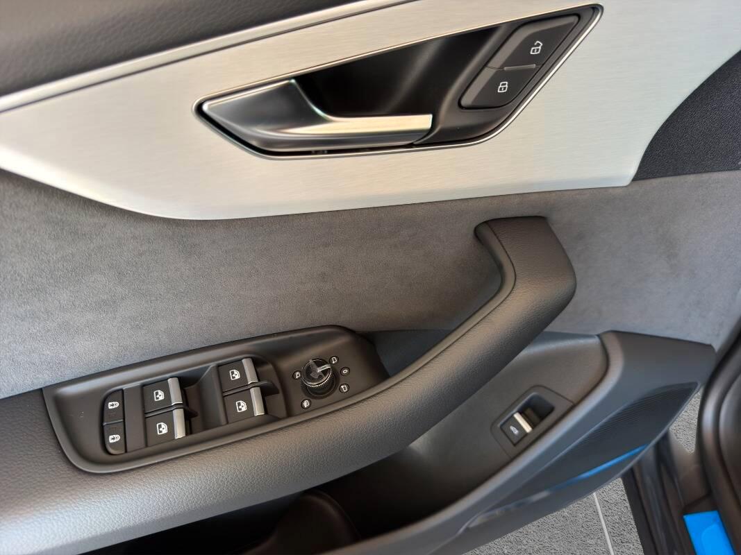 Audi Q8 3.0 tdi 286cv S line quattro 286cv Valcona Ventilati