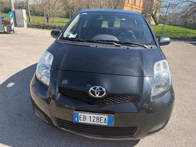 TOYOTA Yaris 1.0 5p Sol senza nessun lavoro da fare