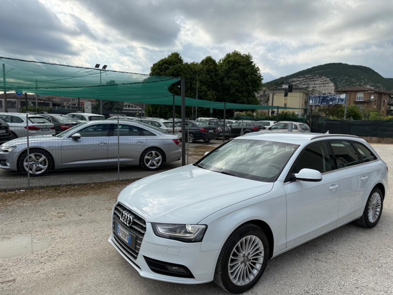 Audi A4 Avant 2.0 TDI 150 CV multitronic Ambiente Uniprop Euro5