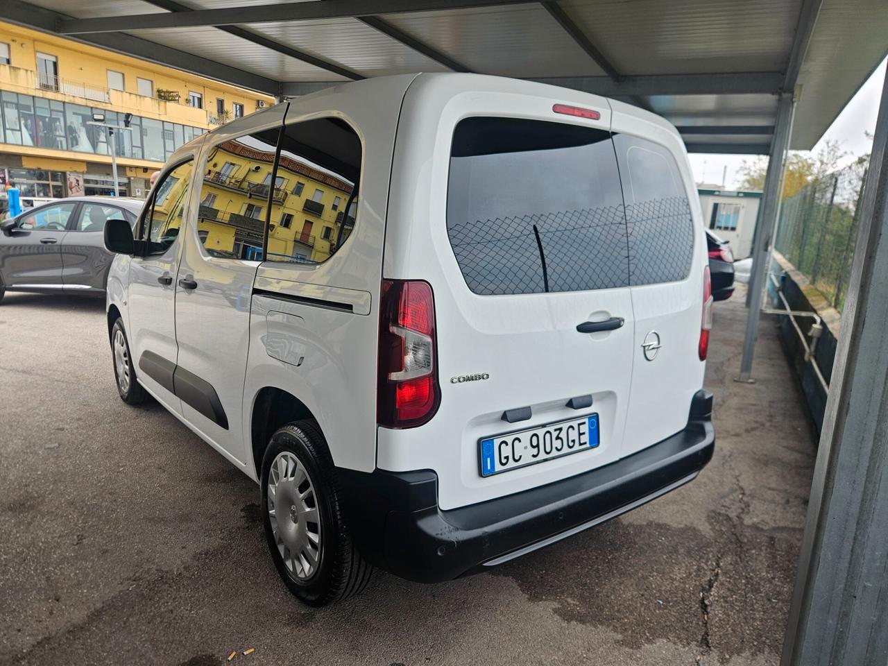 Opel Combo Cargo 1.6 Diesel 100CV 3posti Vetrato