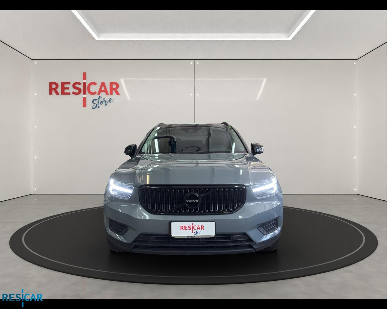 VOLVO XC40 1.5 t2 Momentum