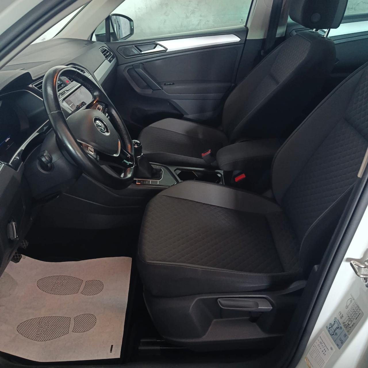 Volkswagen TIGUAN 2.0 TDI R-LINE