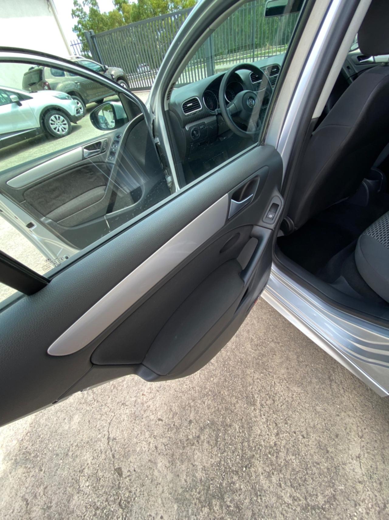 Volkswagen Golf 1.6 TDI DPF 5p. Sport Edition