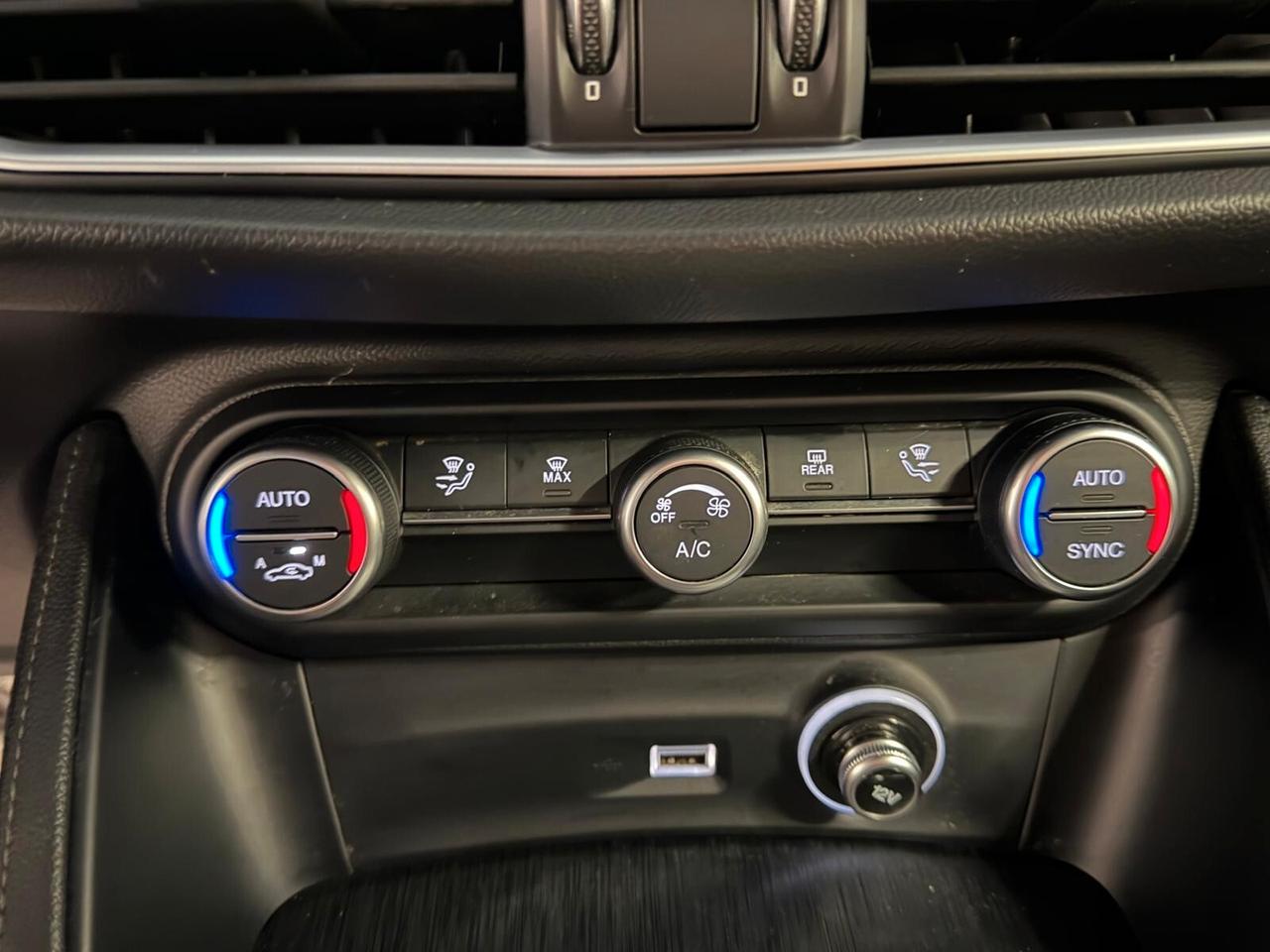 ALFA ROMEO STELVIO 2.2 160CV RWD AUTOCARRO NAVI CAM ANNO 2022