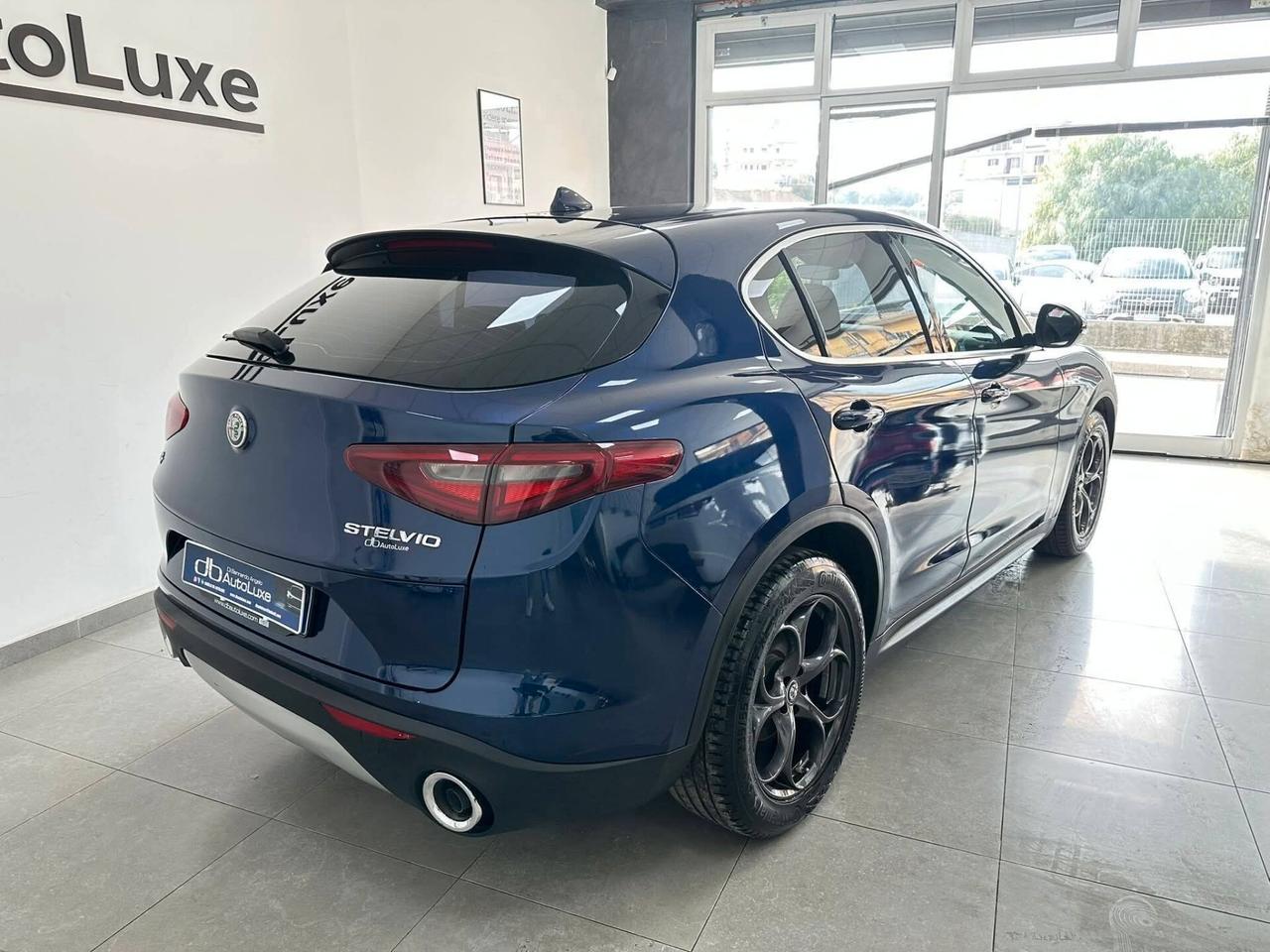 Alfa Romeo Stelvio 2.2 Turbodiesel 180 CV AT8 RWD Super