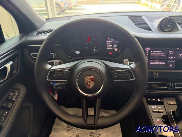 PORSCHE Macan 2.0