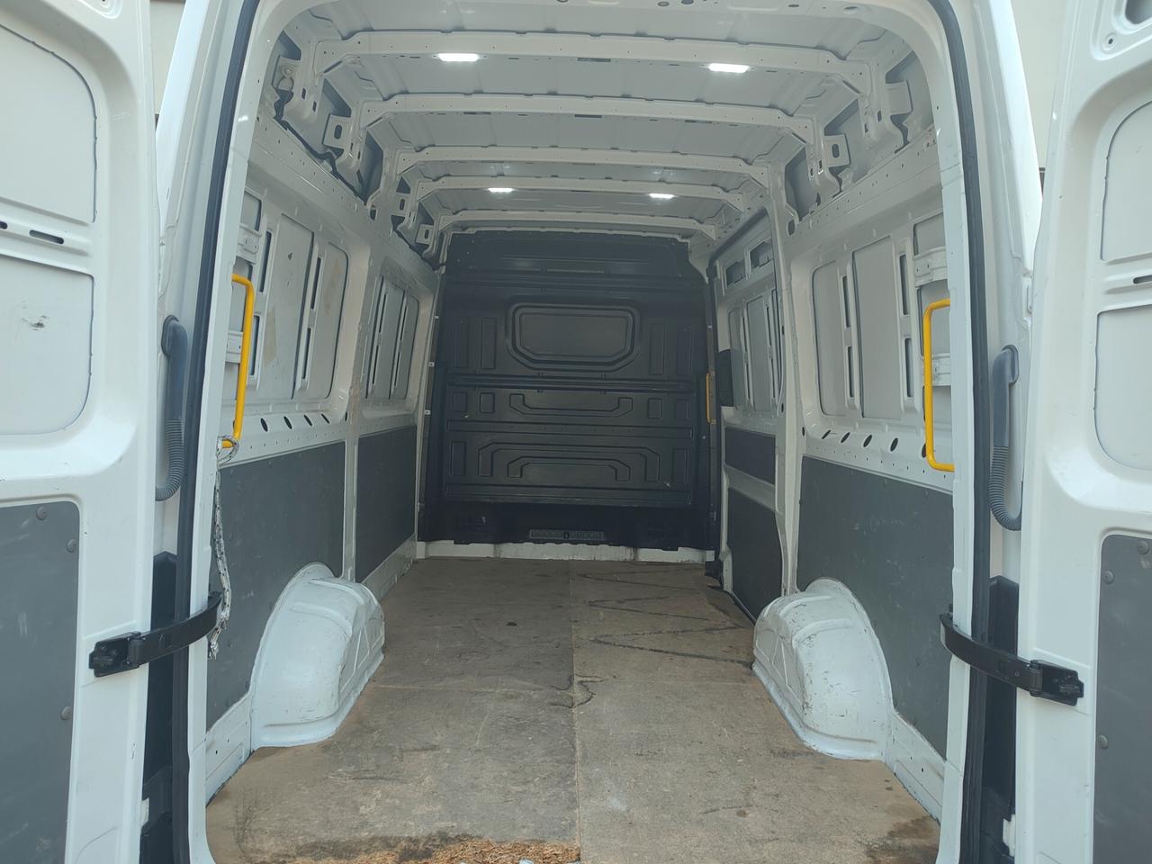 VOLKSWAGEN CRAFTER DEL 2021 EURO6 COME NUOVO DIESEL