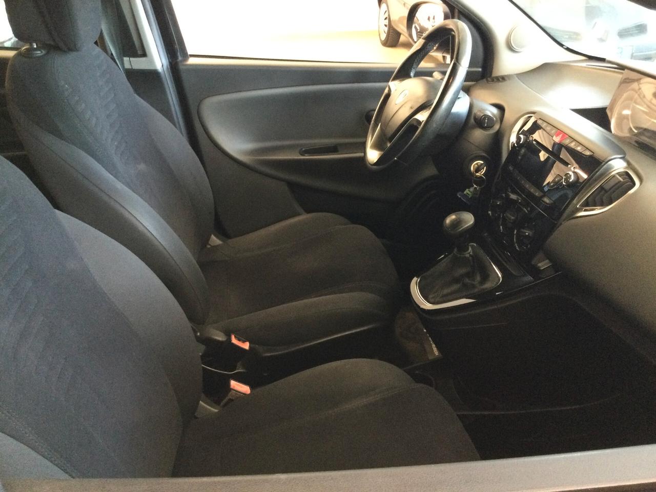 Lancia Ypsilon 0.9 85 CV DFN *CAMBIO AUTOMATICO