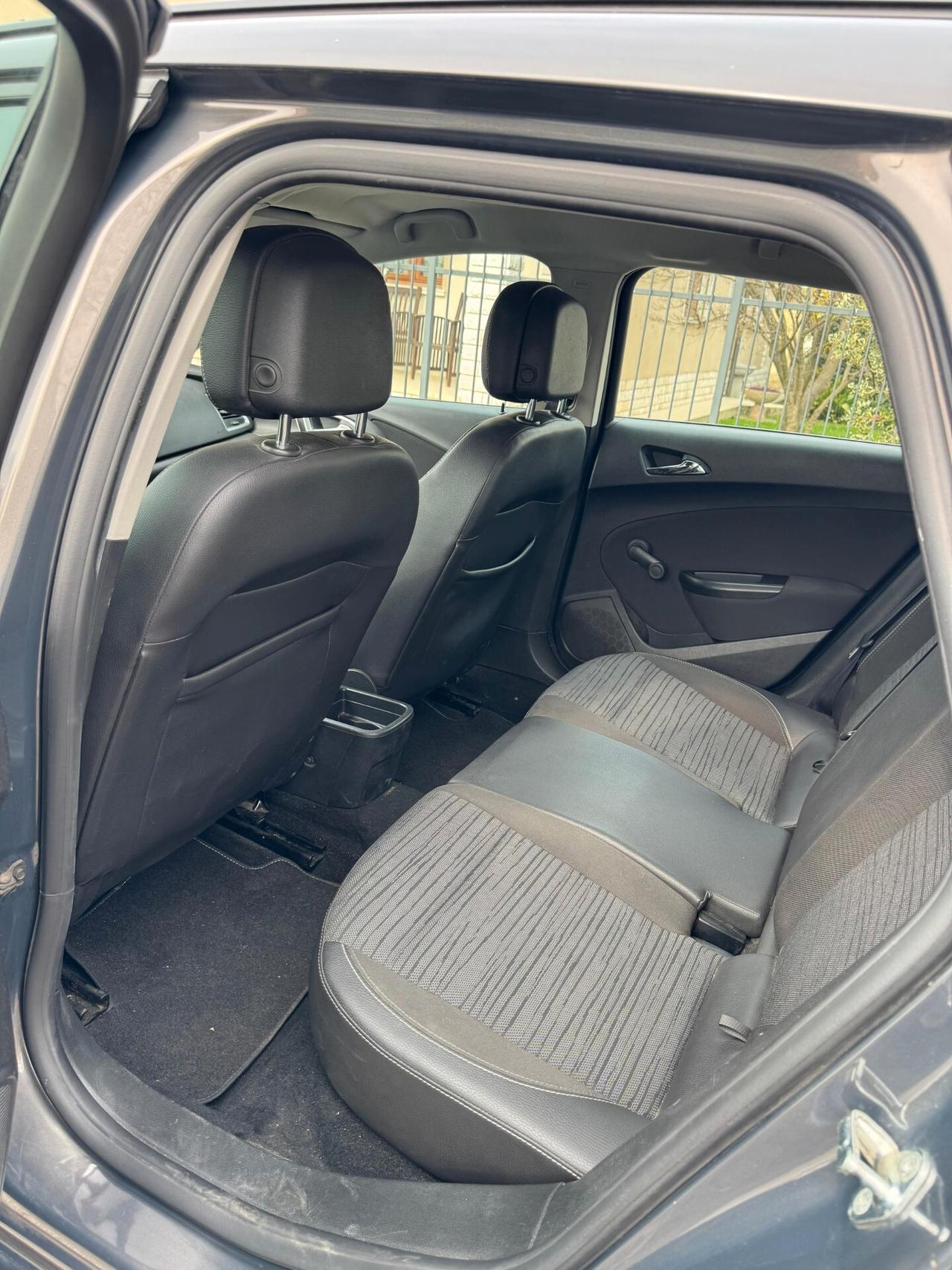 Opel Astra 1.7 CDTI 110CV Sports Tourer Cosmo