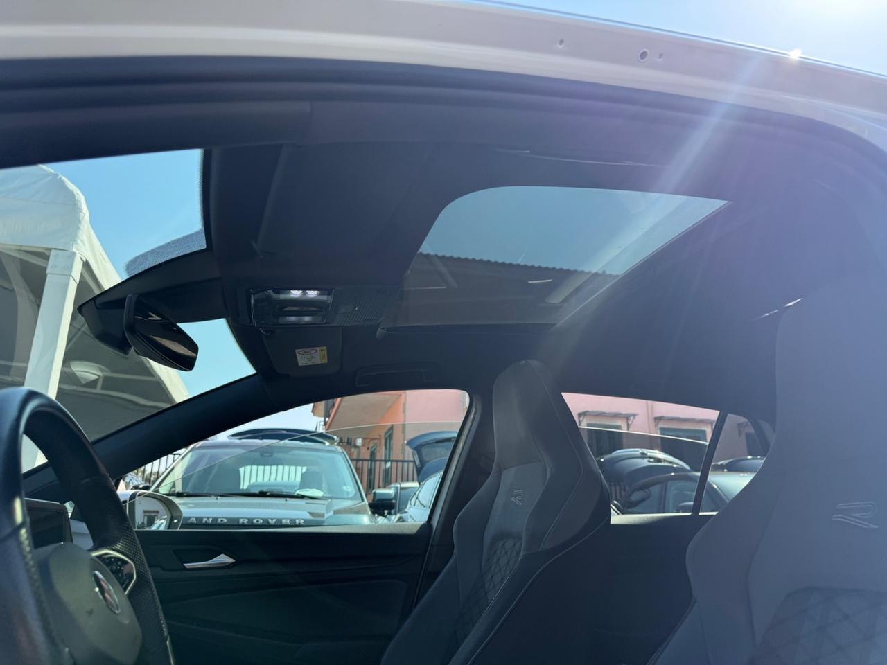 Volkswagen Golf 2.0 TDI 150 CV DSG SCR R-Line Tetto Apri