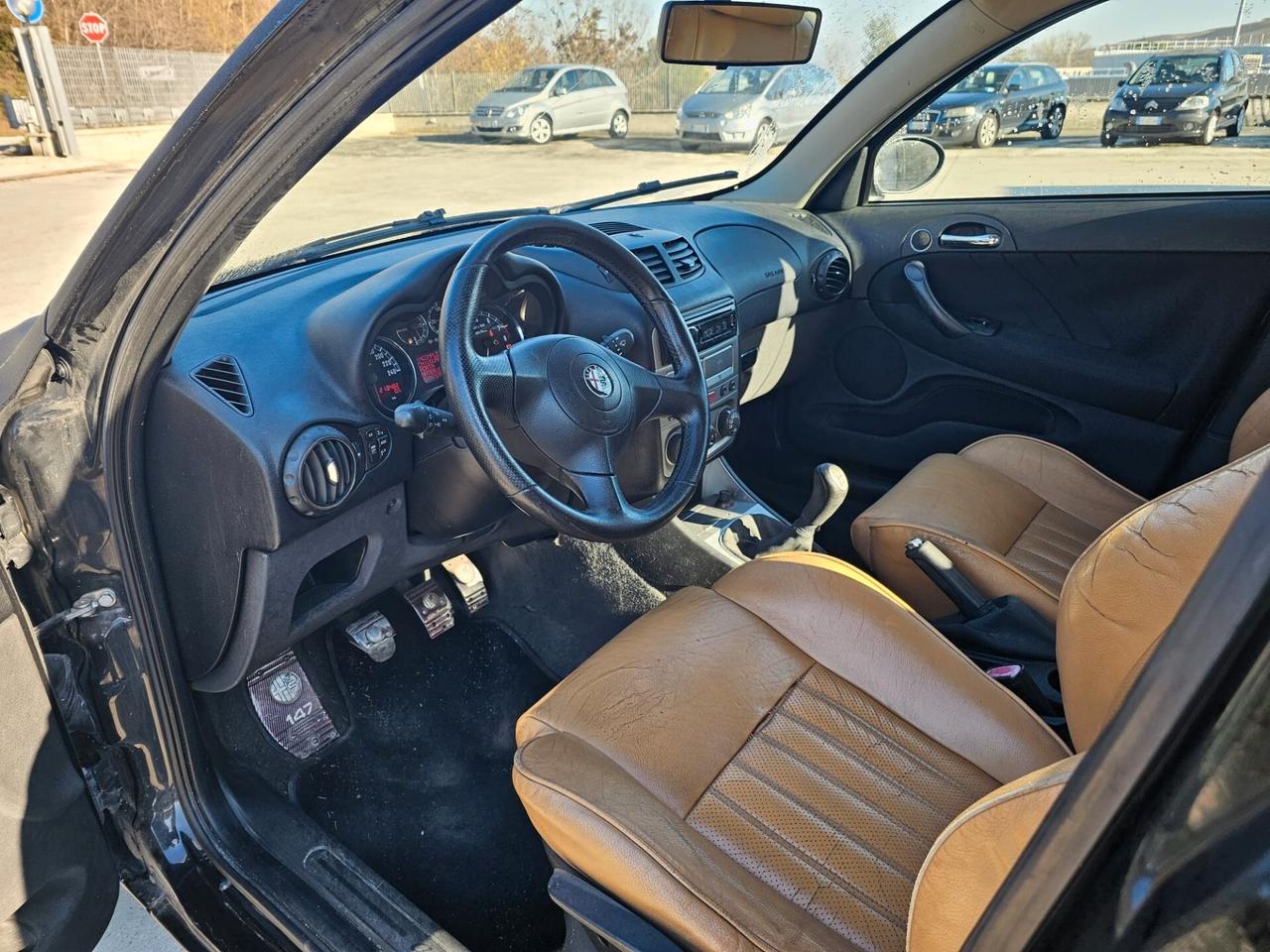 Alfa Romeo 147 1.6 16V TS (105) 5 porte Black Line + GPL