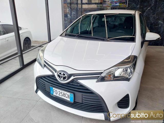 TOYOTA Yaris 1.0 5 porte Lounge ( Garanzia 12 Mesi)
