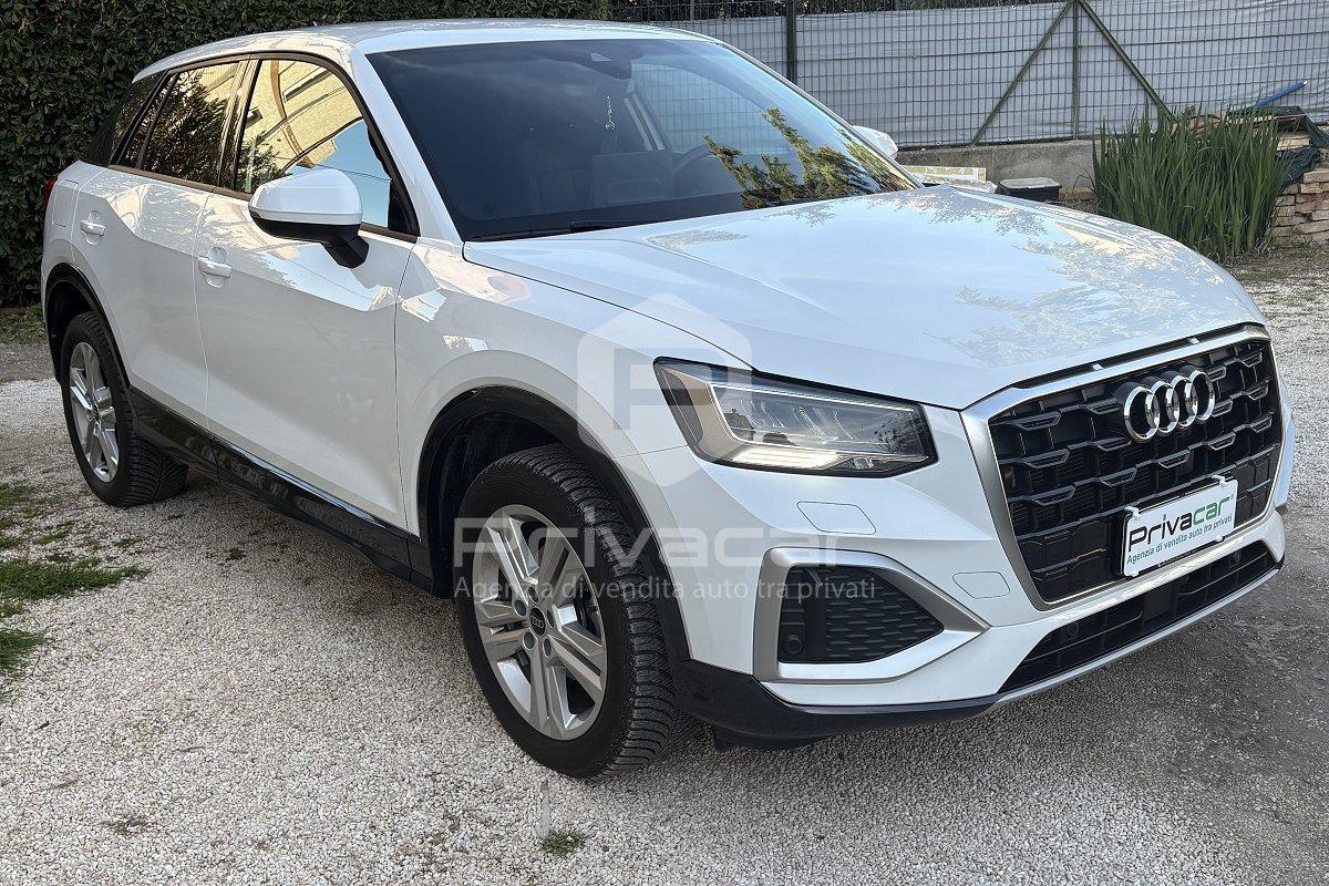 AUDI Q2 35 TFSI Business