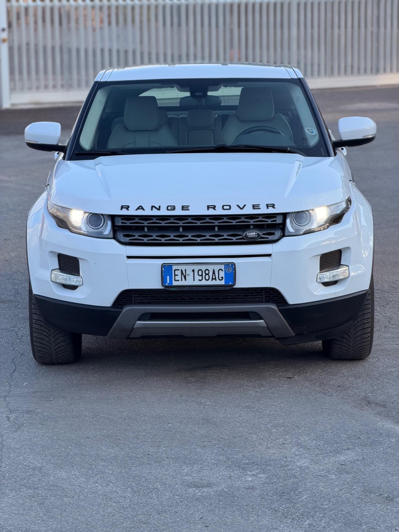 Land Rover Range Evoque 2.2 TD4 5p. Dynamic