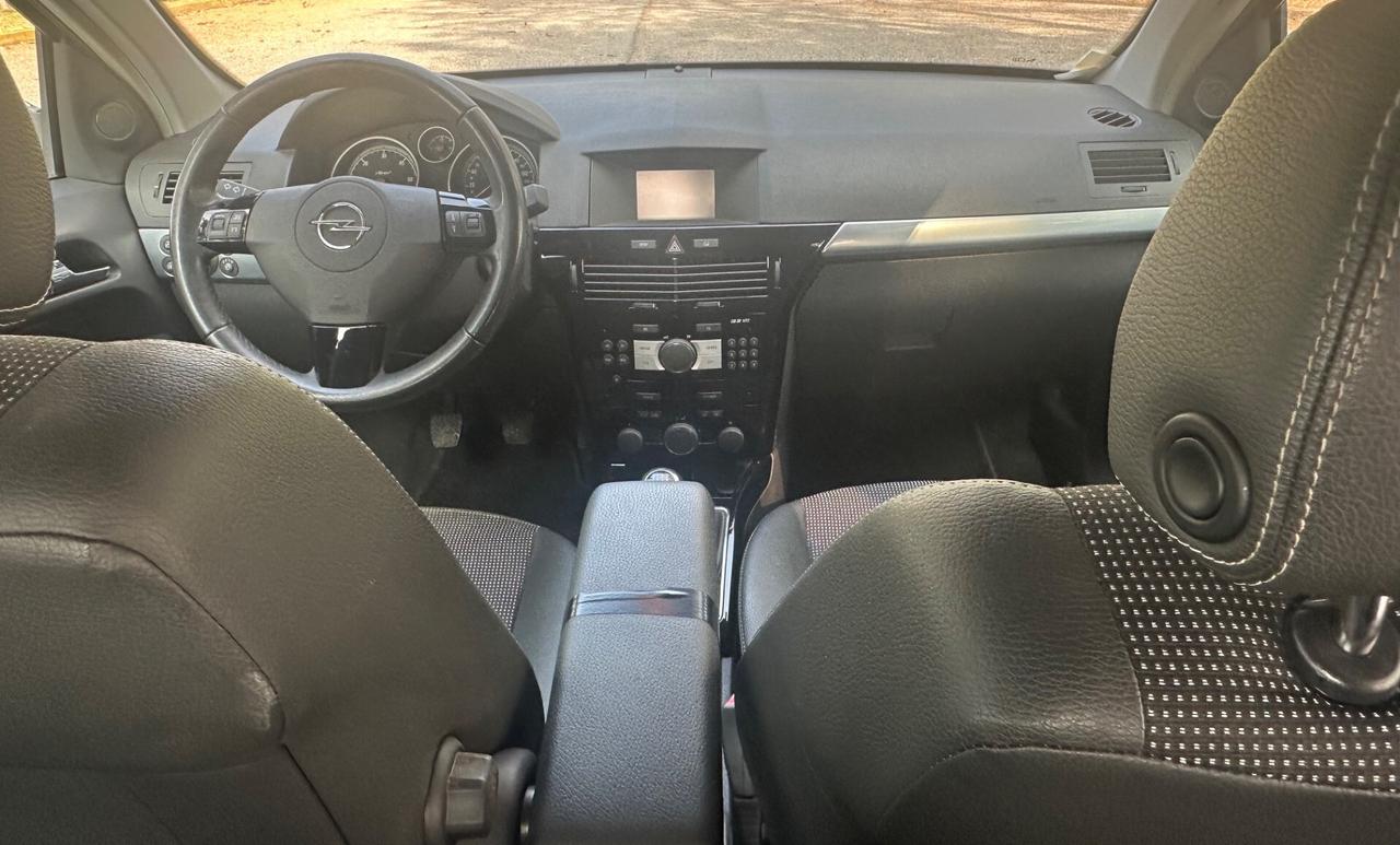 Opel Astra 1.7 CDTI 125CV 5 porte Cosmo
