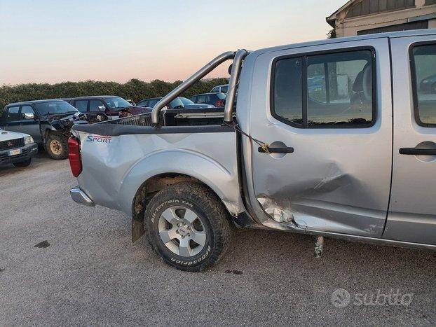 Nissan Navara (D40) 2.5 dCi 171CV 4WD Cabina Doppia SE