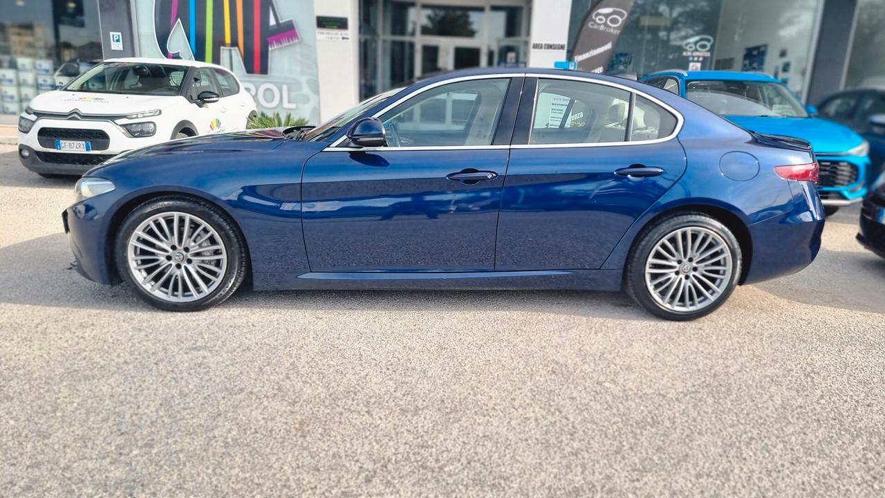 Alfa Romeo Giulia 2.2 Turbodiesel 180 CV AT8 Business Sport Launch Ed.