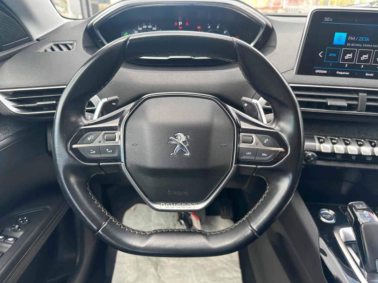 Peugeot 3008 BlueHDi 130 S&S EAT8 Allure