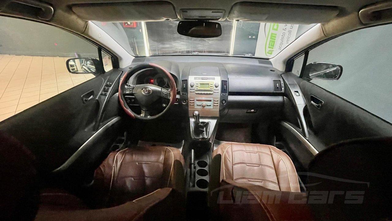 Toyota Corolla Verso 2.2 d-4d 177cv 5p.ti