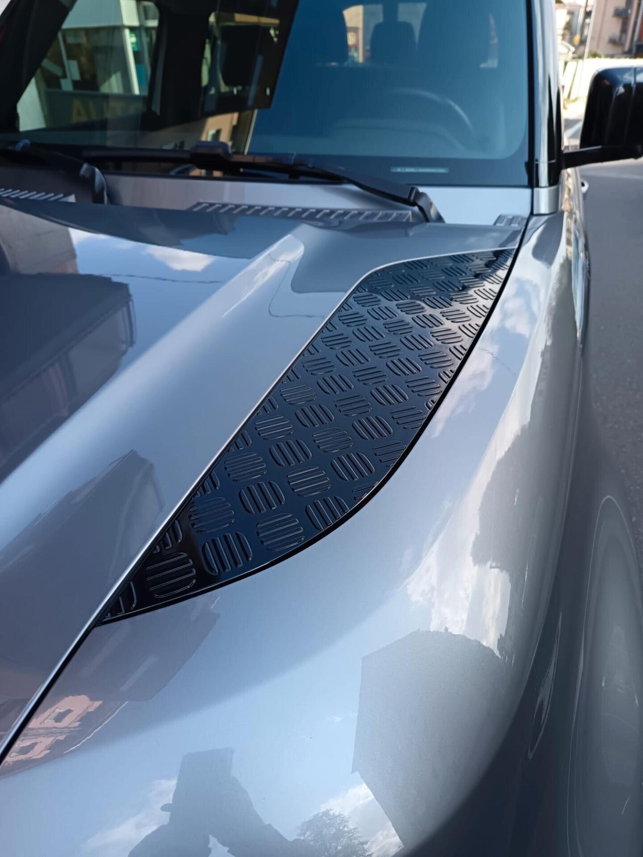 Land Rover Defender 90 3.0d I6 200 CV AWD Auto SE, UFF., UNICOPROP.