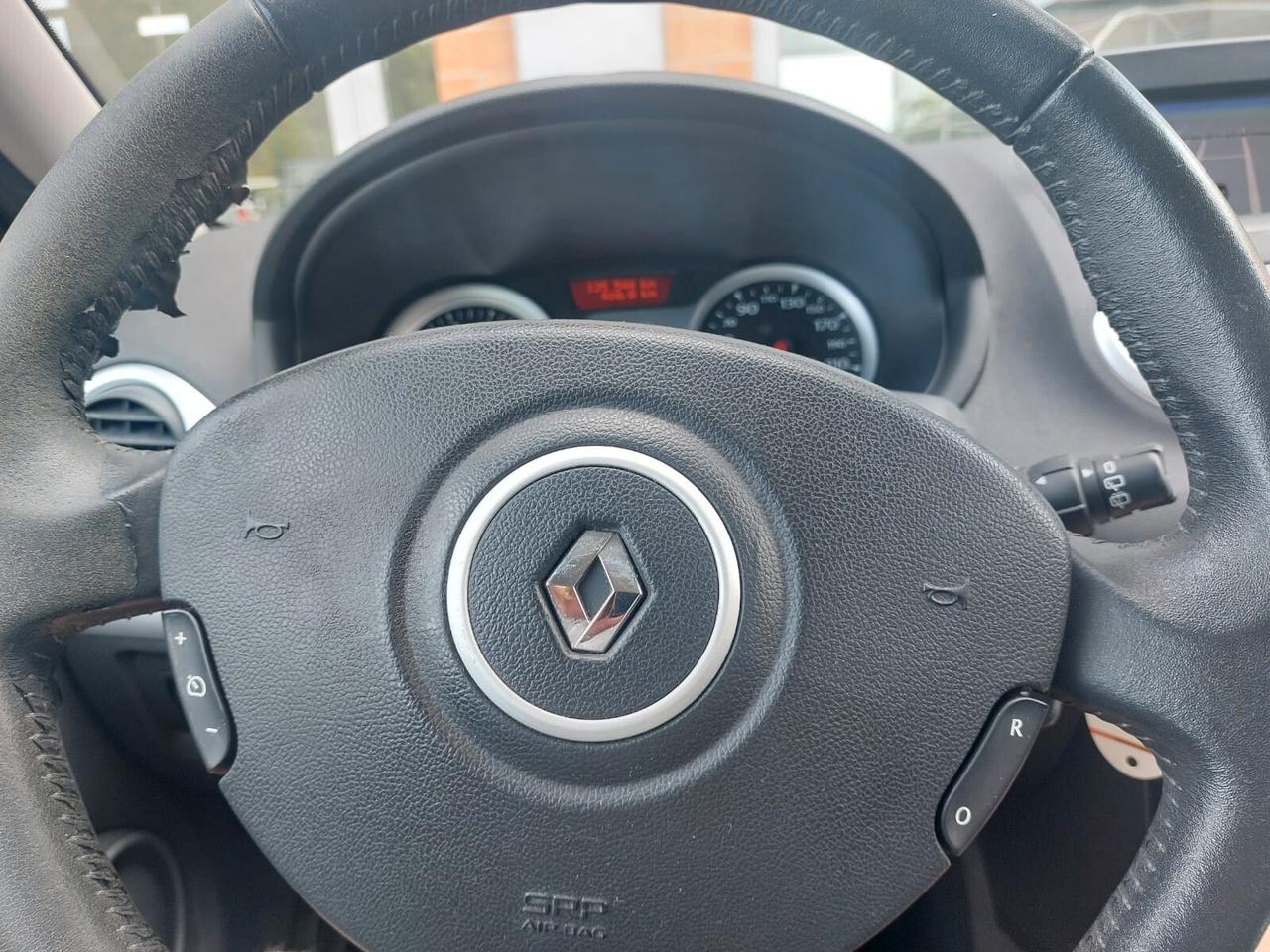 Renault Clio 1.2 16V 5 porte TOM TOM UNICO PROP