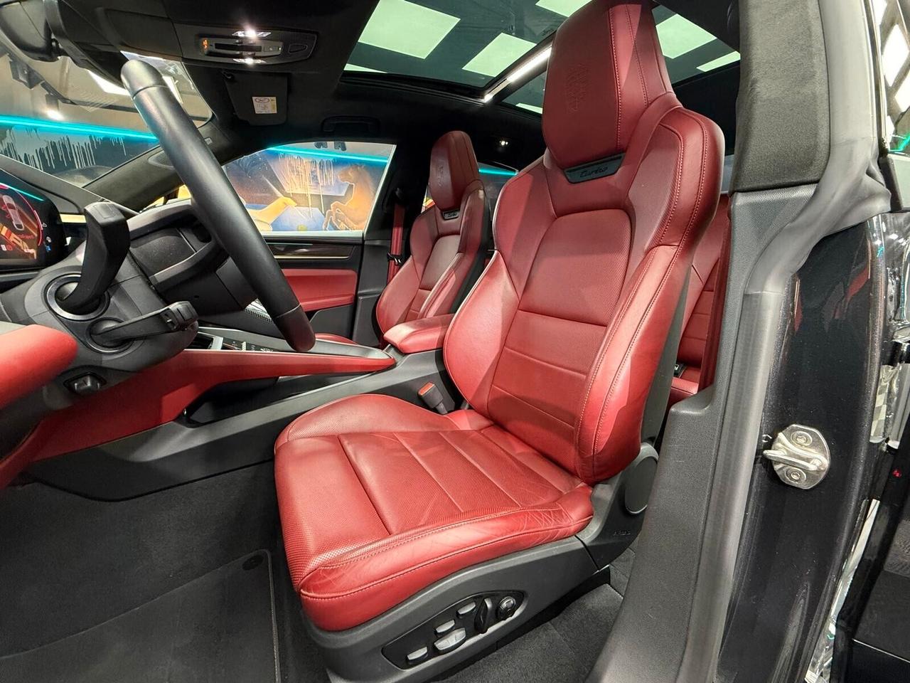Porsche Macan EV Turbo (595)