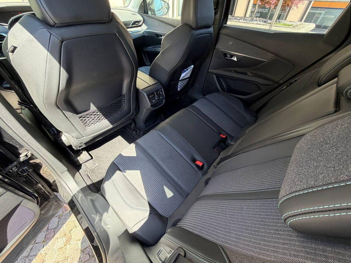 Peugeot 3008 II 1.2 puretech t Allure Pack s&s 130cv eat8