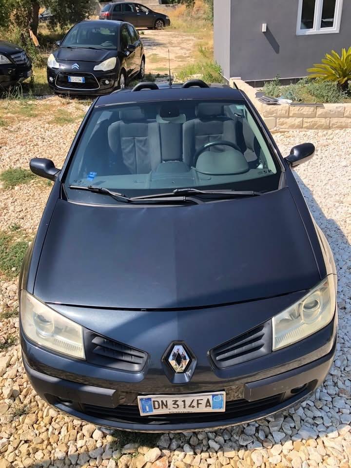 Renault Megane Mégane C-C 1.5 dCi/105CV Dynamique