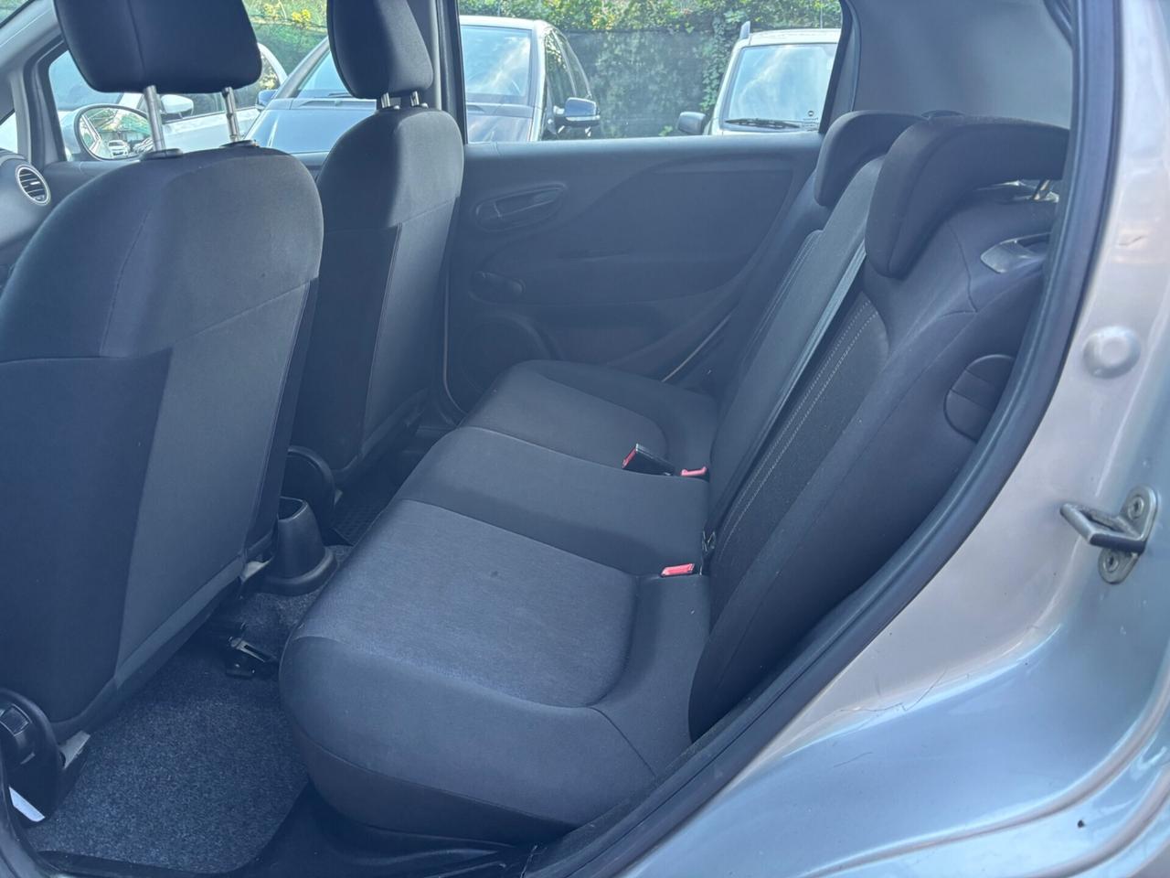 Fiat Punto 1.4 8V 5 porte METANO Lounge OK NEOPATENTATI