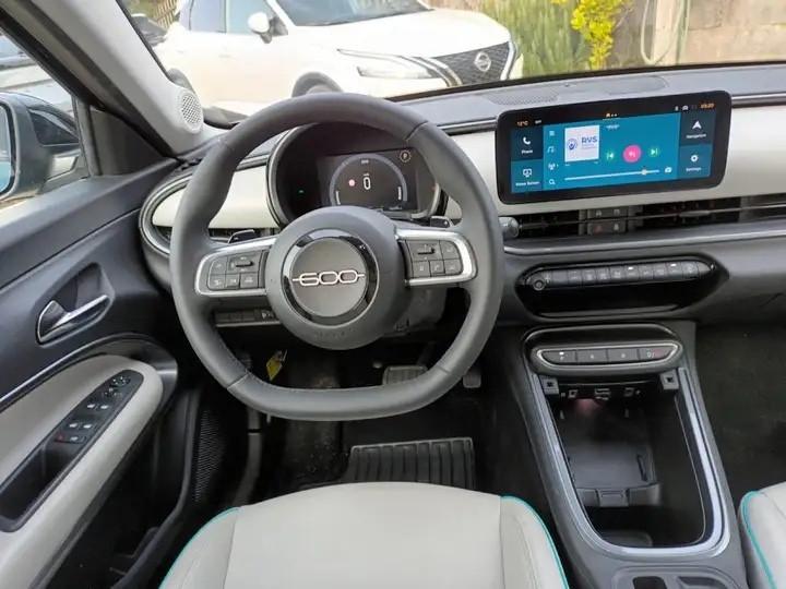 Fiat 600 Hybrid 110 CV DCT MHEV La Prima