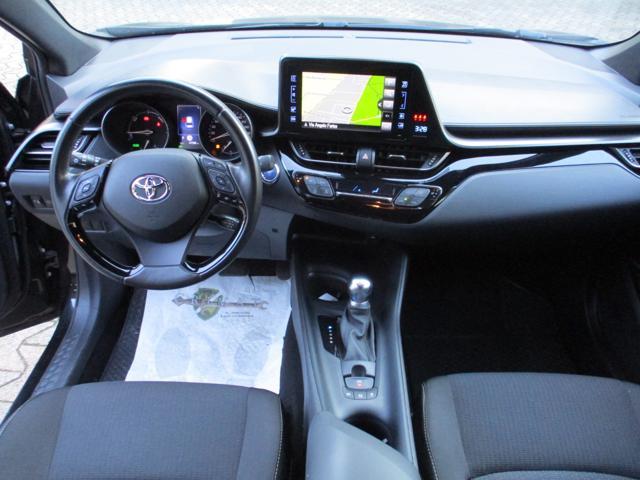 TOYOTA C-HR 1.8 Hybrid E-CVT Business