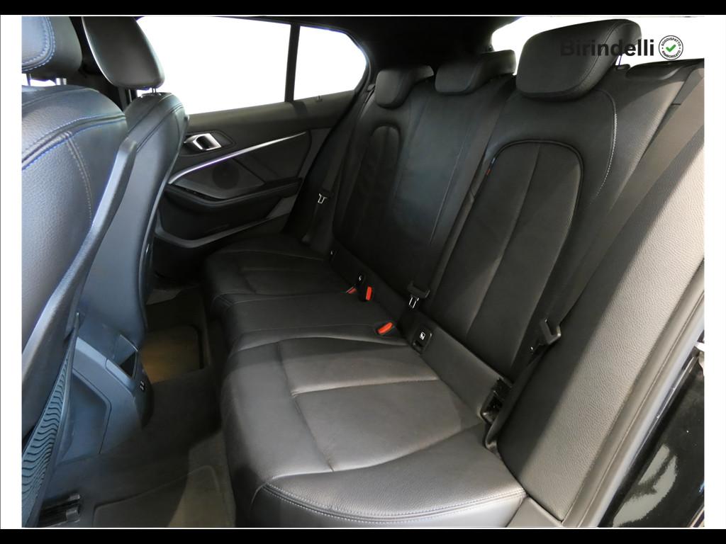 BMW Serie 1 (F40) - 118d 5p. Msport