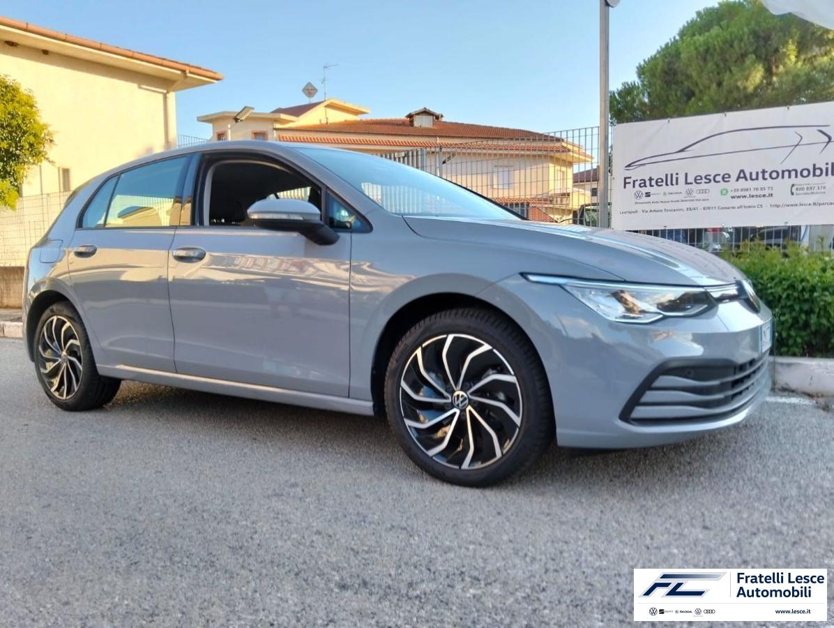 VOLKSWAGEN - Golf 2.0 tdi Life 150cv dsg (In Arrivo)
