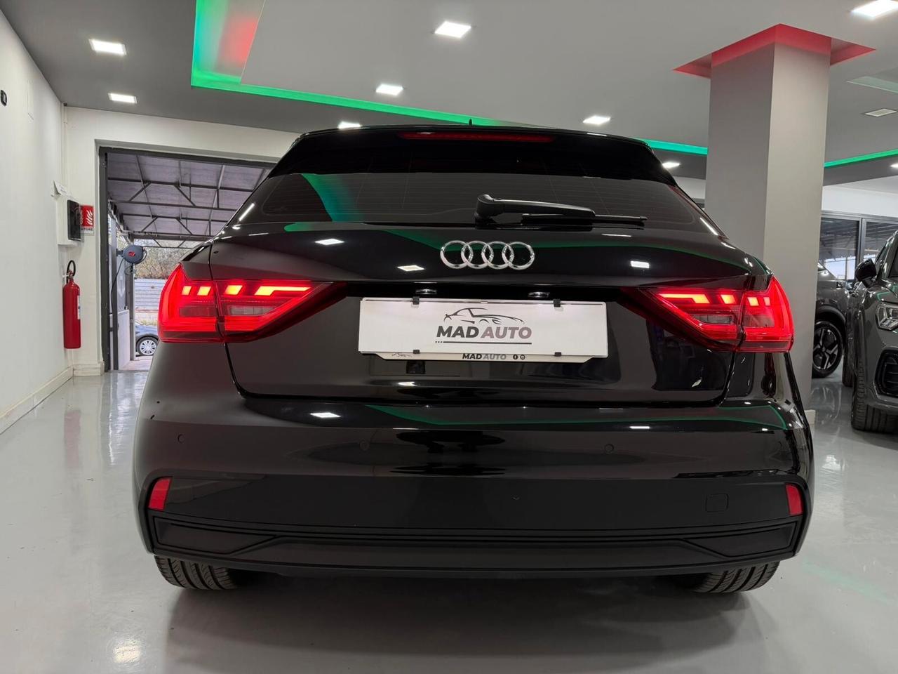 Audi A1 SPB 30 TFSI S tronic Identity Black